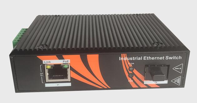 L'Ethernet industriel a contrôlé le métal Shell du port 100Mbps du commutateur 1 avec le port de SFP